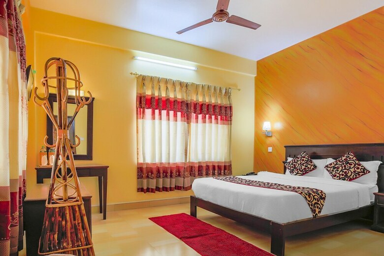 Oyo 403 Hotel Paradise Inn