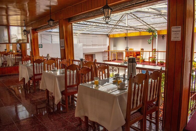 Hostal El Monarca
