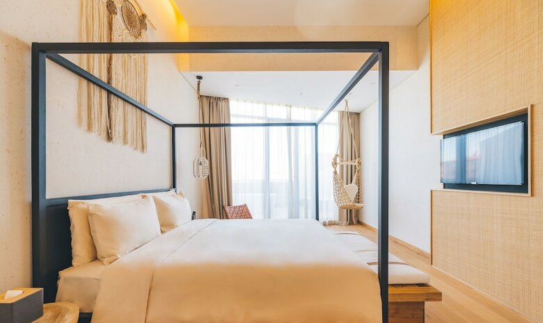 Atour Hotel Zhongshan Square Dalian