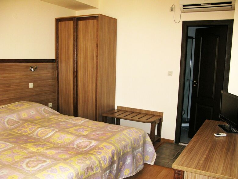 Hotel Iris