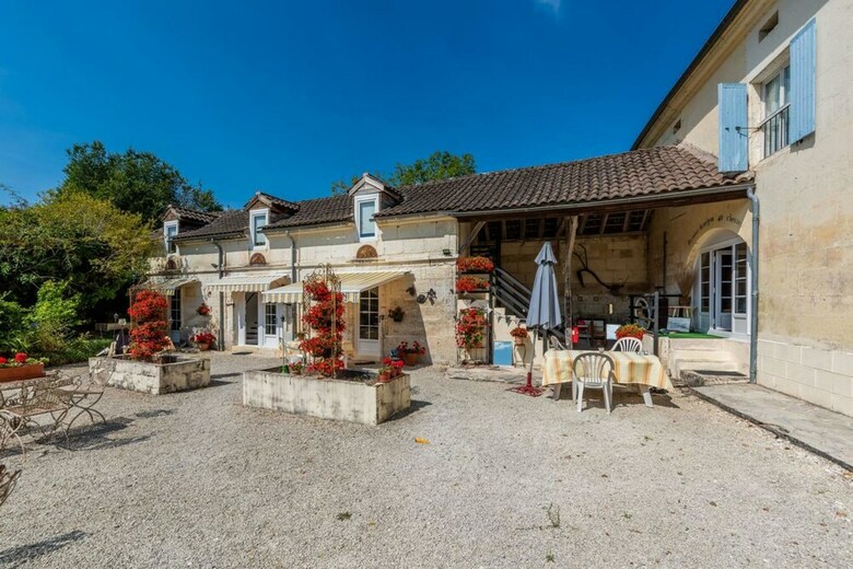 Bed & Breakfast Chambres D'h�tes La Charrue