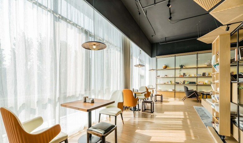 Atour Hotel Xuanhua Street Harbin