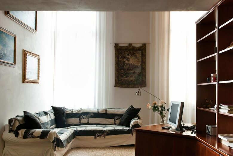 Grimaldi Apartments  - Proverbi
