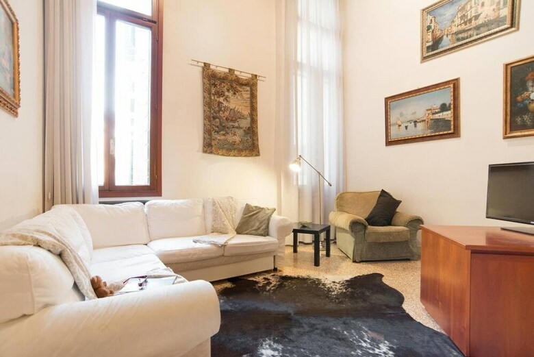 Grimaldi Apartments  - Proverbi