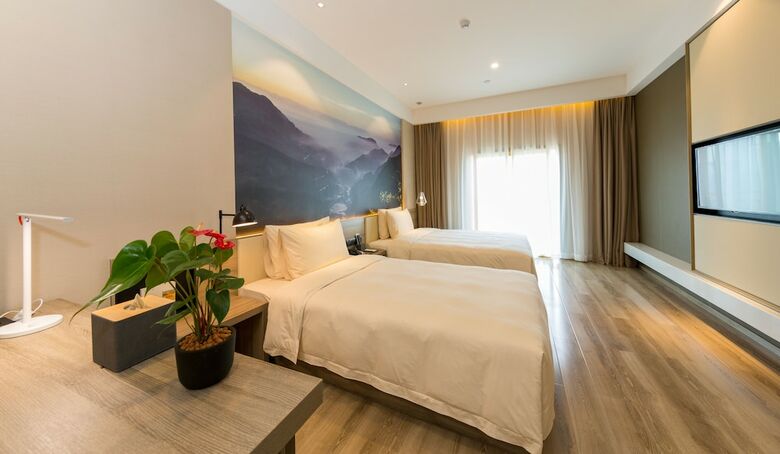 Atour Hotel Hongyadong Riverside Chongqing
