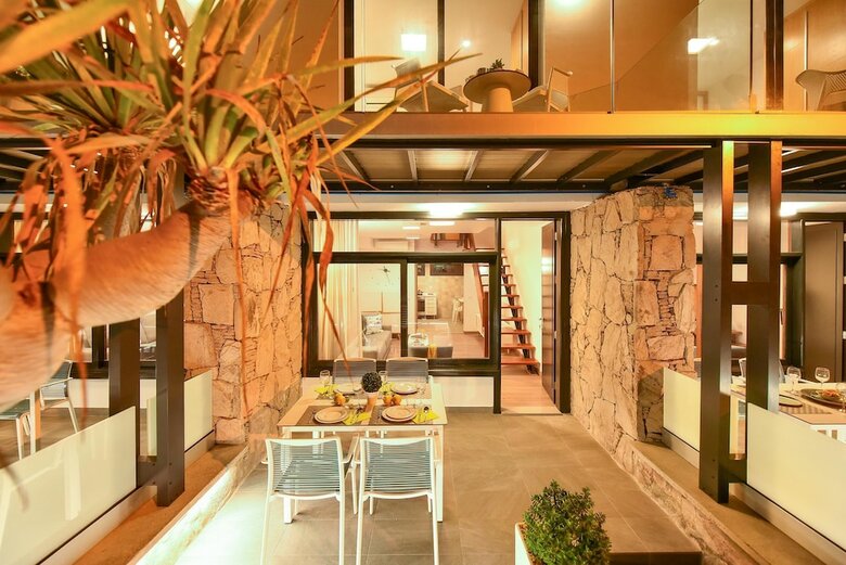 Villa Beachfront Duplex Morea Puerto Rico 2