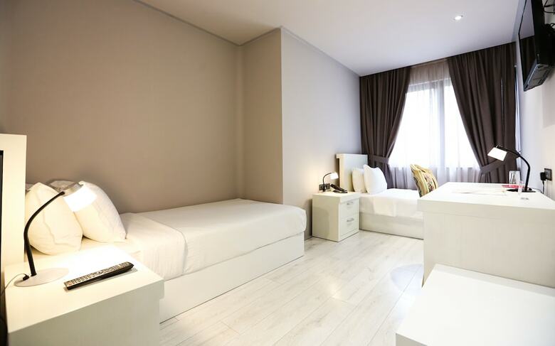 Metro Hotel Tirana