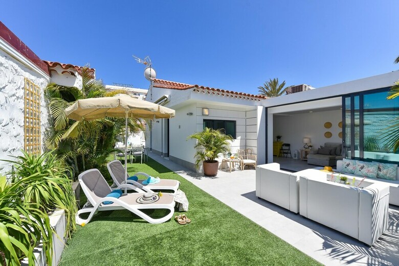 Cosy Bungalow For 6 In Playa Del Ingles Gd04