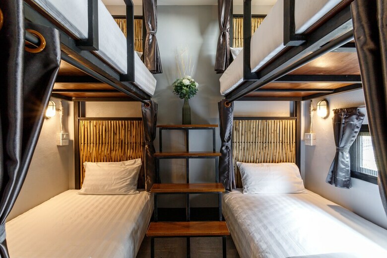 Hotel Hostel One Art & Gallery