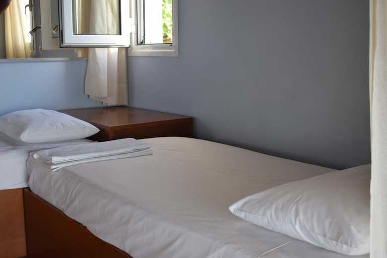 Alexandros Apartments