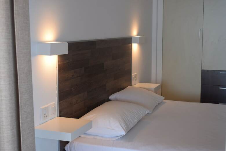 Alexandros Apartments