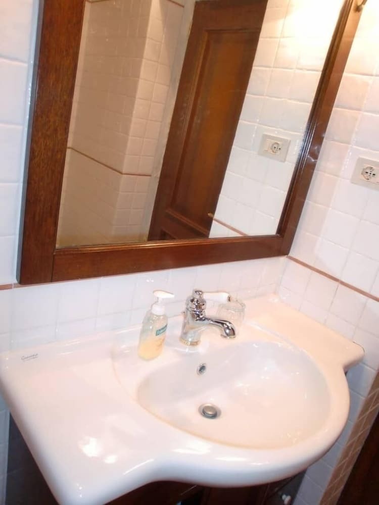 Grimaldi Apartments - Corallo