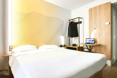 Hotel H�tel B&B Reims Bezannes