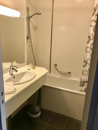 Hotel Logis H�tel Le Clermotel
