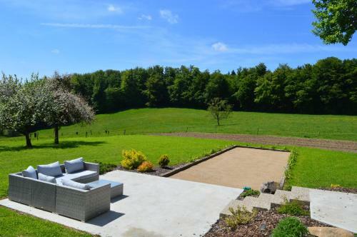 Bed & Breakfast Chambres Et Table D'h�tes La Trottel�e