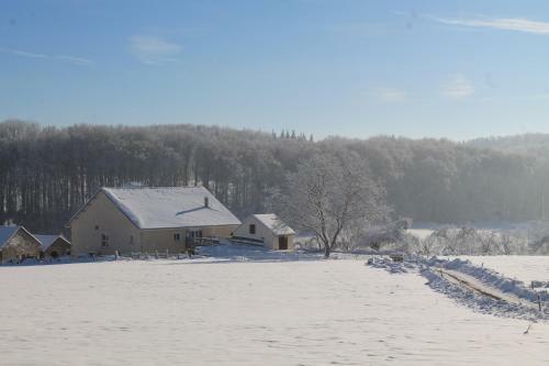 Bed & Breakfast Chambres Et Table D'h�tes La Trottel�e