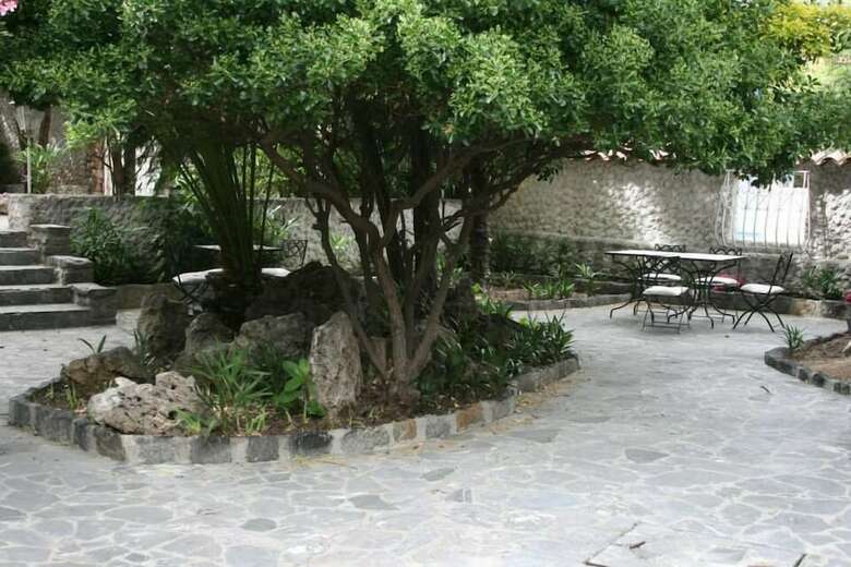 Hotel Les Glycines
