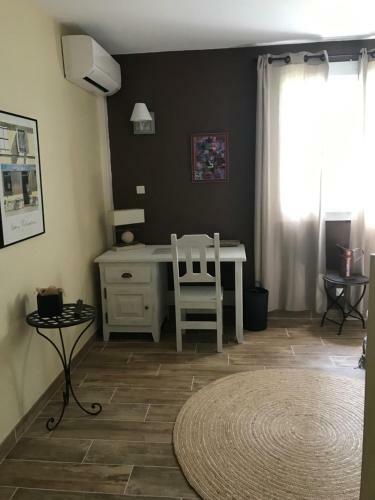 Hotel Le Devem De Mirapier