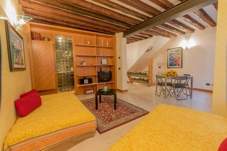Grimaldi Apartments - Lista Di Spagna