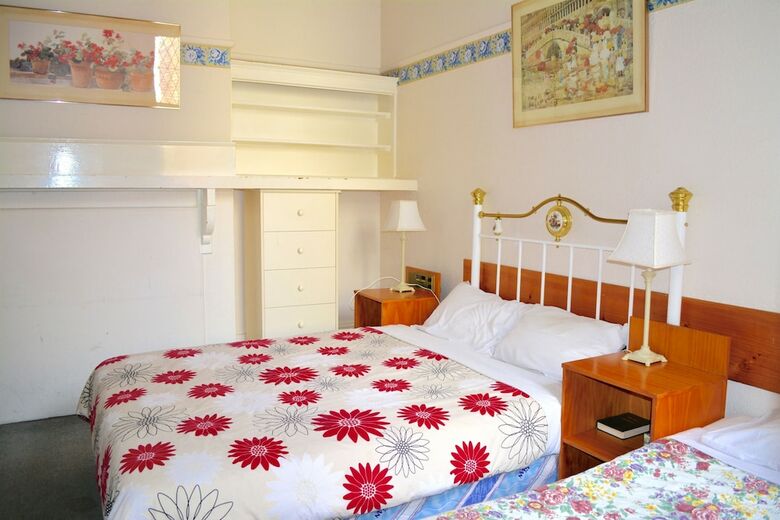Georgian Court Bed & Breakfast