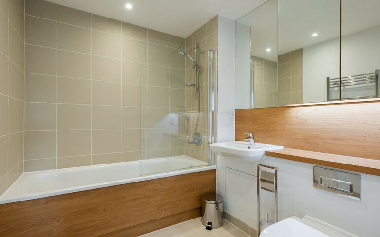 2 Bed 2 Bath Greenwich Apart. - London