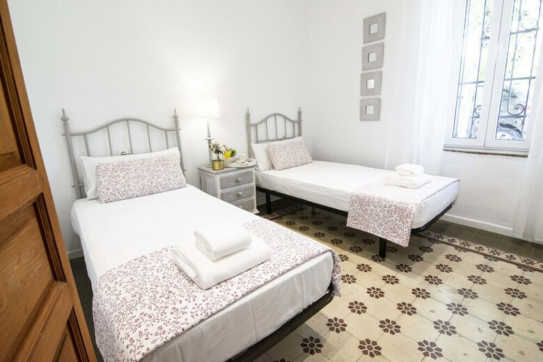 Apartamentos Letmalaga Pedregalejo Painter
