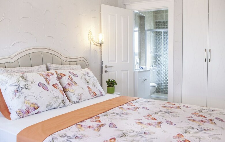 Bed & Breakfast Keos Otel Alacati