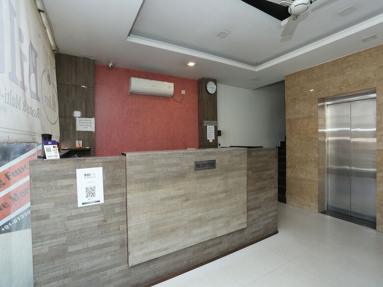 Capital O 2852 Bilberry Hotel