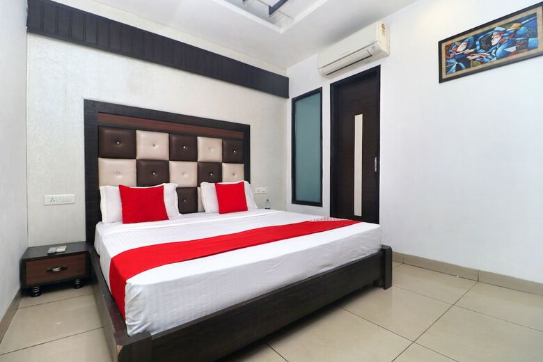 Oyo 19392 Hotel Lexis