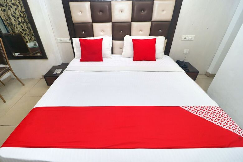Oyo 19392 Hotel Lexis