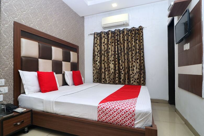 Oyo 19392 Hotel Lexis