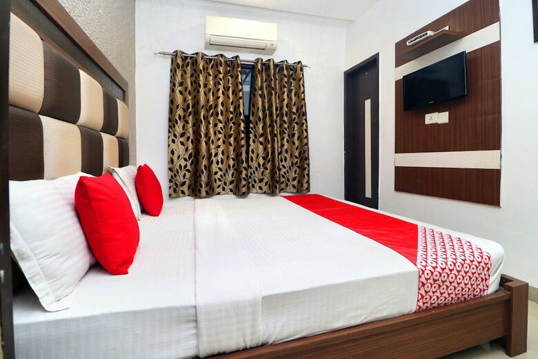 Oyo 19392 Hotel Lexis