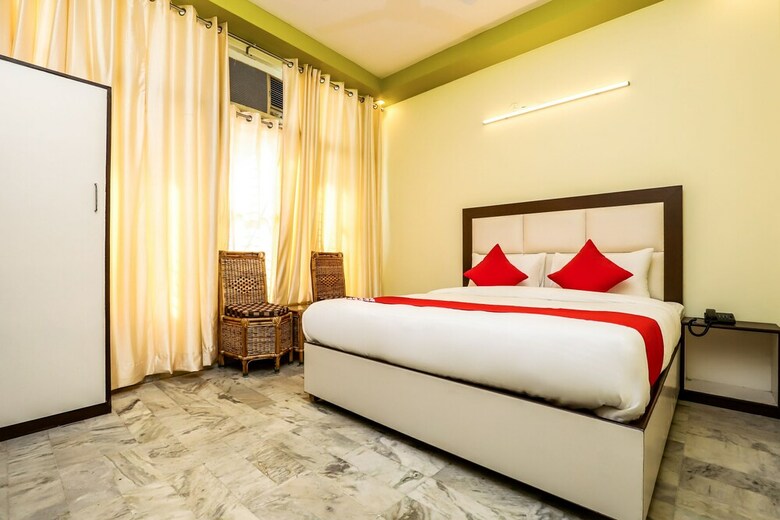 Hotel Oyo 17404 Lata Arcade Inn