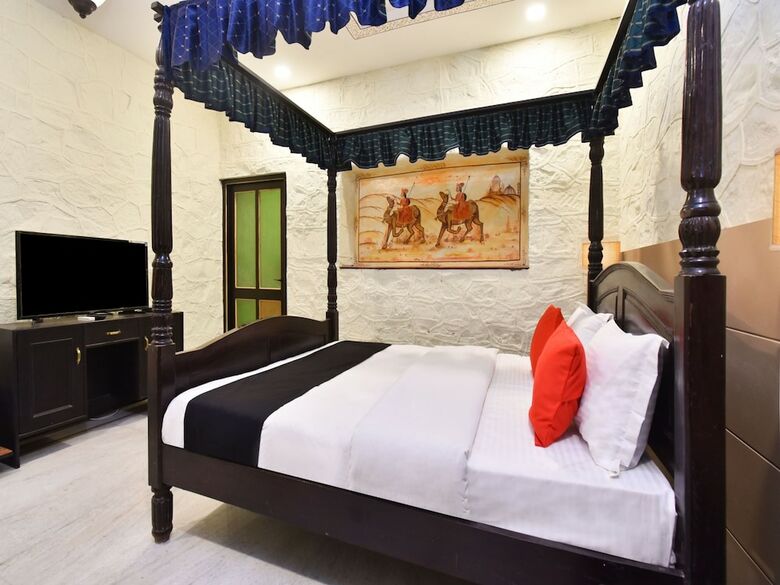 Capital O 35409 Hotel Megh Niwas