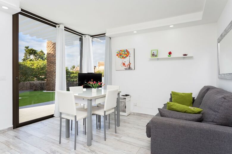 241. Quite Bungalow With Terrace And Barbecue