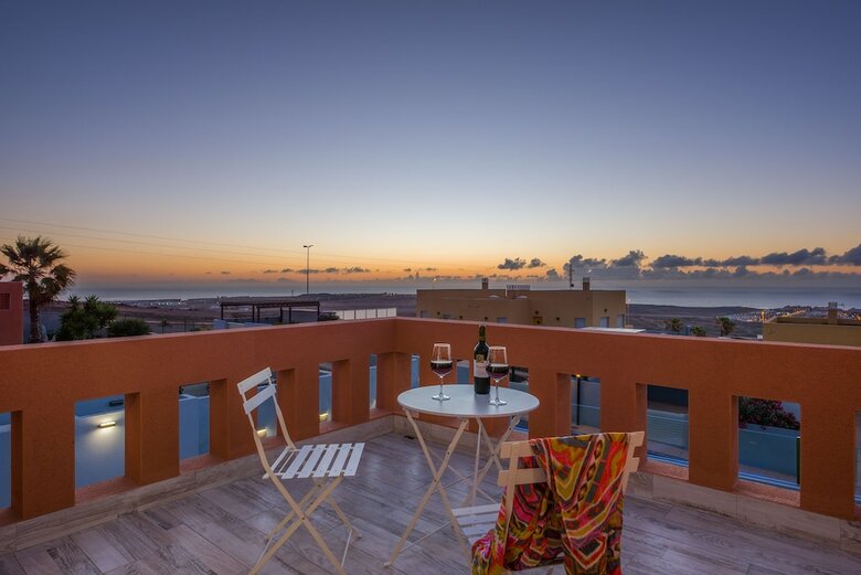 Villa Elena, Ocean View, Heated Pool
