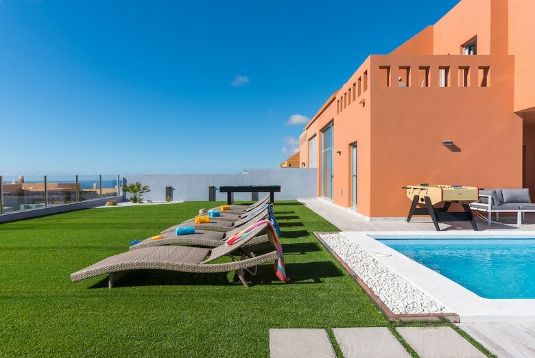 Villa Elena, Ocean View, Heated Pool