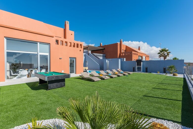 Villa Elena, Ocean View, Heated Pool