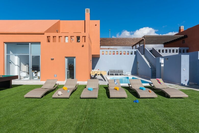 Villa Elena, Ocean View, Heated Pool