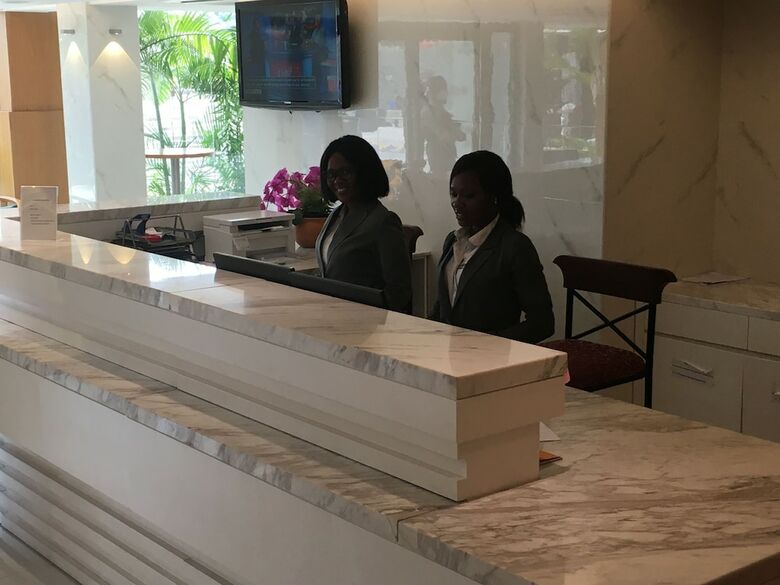 Hotel Maroko Bayshore Suites