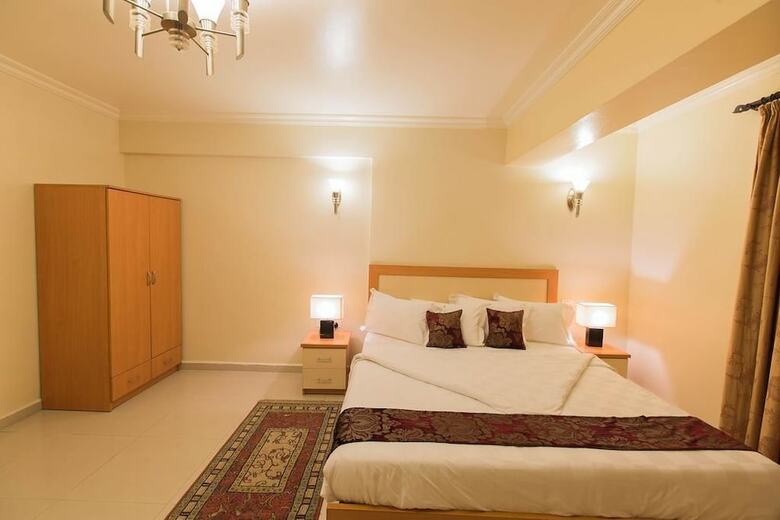 Hotel Maroko Bayshore Suites