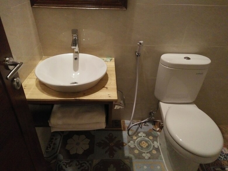 Hotel Made House