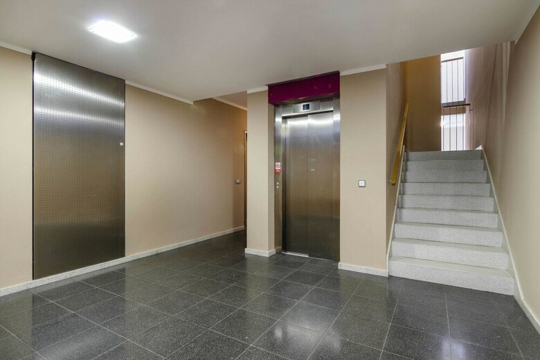 Luxury Center Apartment
