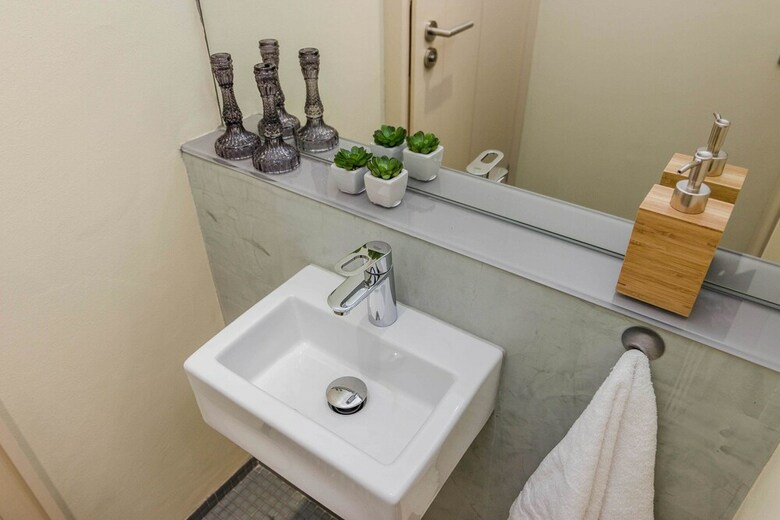 Luxury Center Apartment