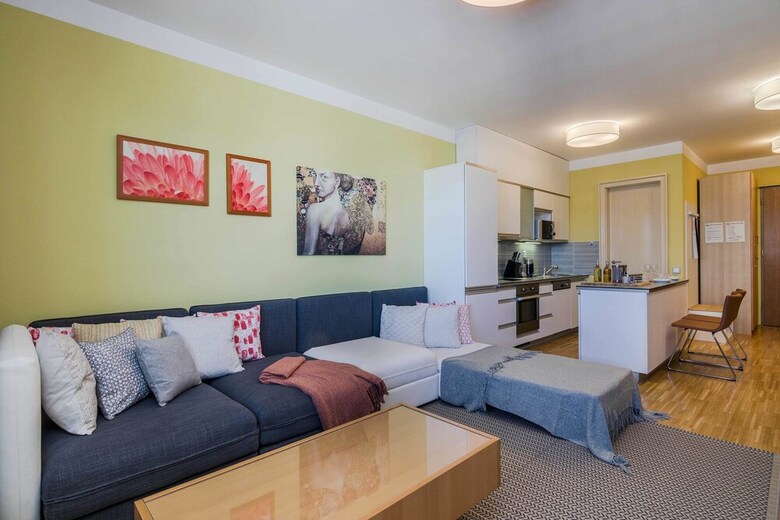 Luxury Center Apartment