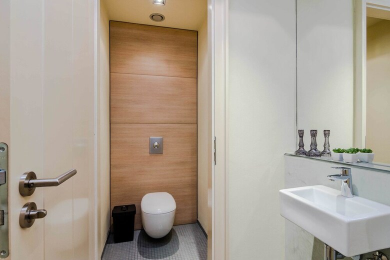 Luxury Center Apartment