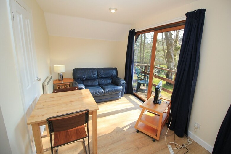 Cabana Burnbank Lodges