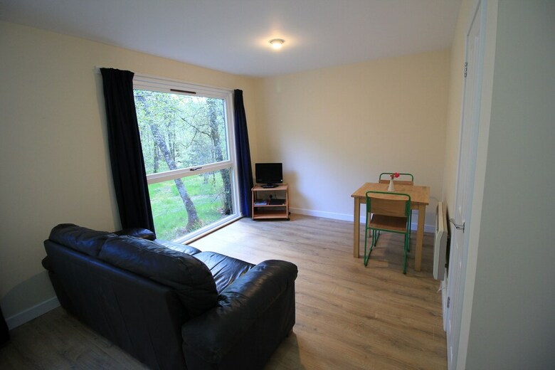 Cabana Burnbank Lodges