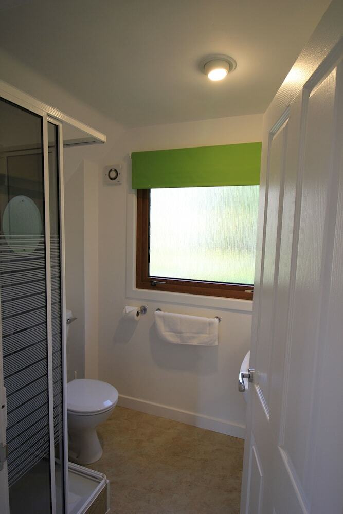 Cabana Burnbank Lodges
