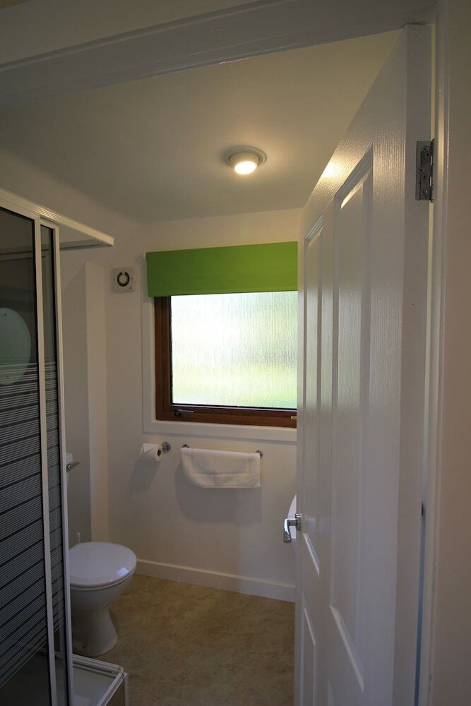 Cabana Burnbank Lodges